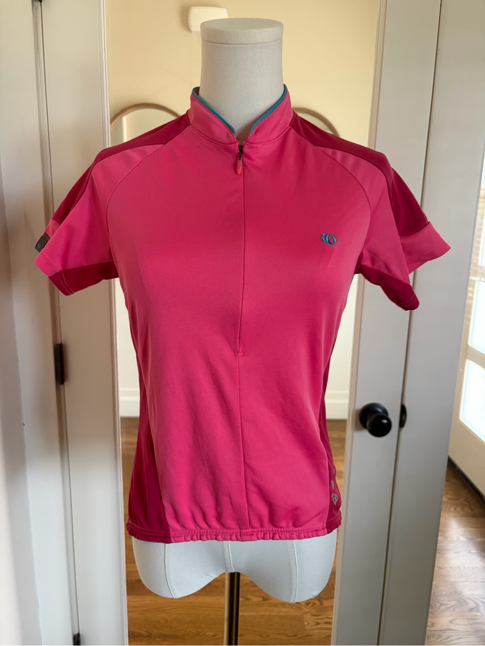 Pearl Izumi Women's Hot Pink Short-Sleeve Cycling Jersey